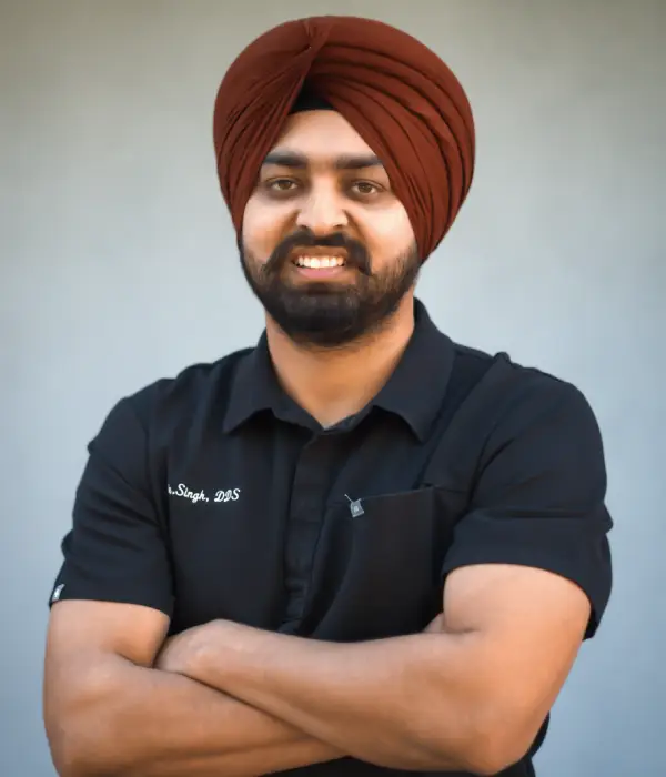 Dr Navjot Singh DDS- Dental Implant Specialist in Fairfield, CA